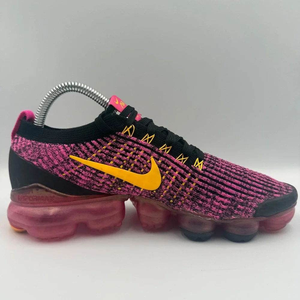 Nike Air VaporMax 3.0 Womens Size 8 Running Shoes Flyknit AJ6910-600 Pink Yellow